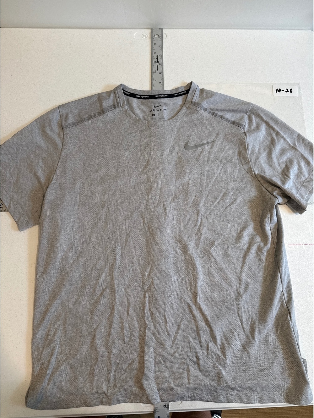 NIKE ATHLETIC RUNNING SHIRT GRAY SIZE LARGE